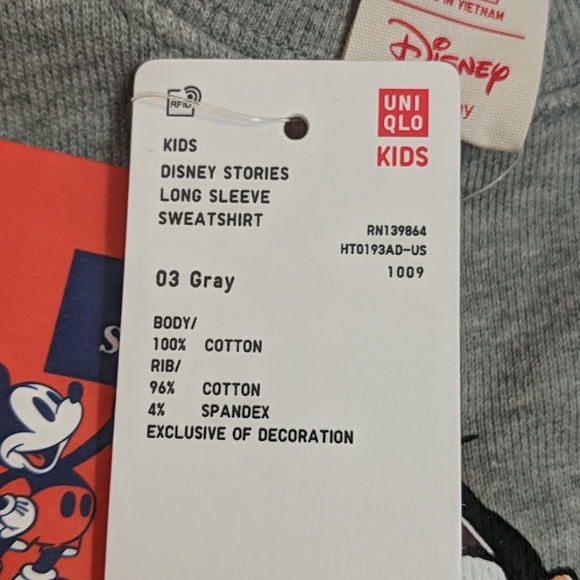 Disney x Uniqlo Great Day Sweatshirt - Picture 4 of 4
